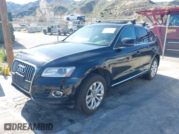 2014 Audi Q5 Premium z VIN WA1CFAFP0EA085858, wystawiony jako IAAI lot #41956522 z przebiegiem Nie podano mil oraz . Historia ofert i sprzedaży dostępna na DreamBid. Obrazek 2.
