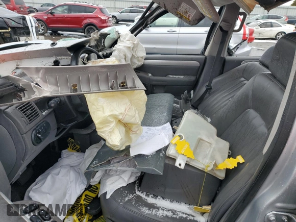 2002 Mercury Mountaineer z VIN 4M2ZU86WX2UJ22053, wystawiony jako Copart lot #43076725 z przebiegiem Nie podano mil oraz Nie do naprawy • Non repairable. Historia ofert i sprzedaży dostępna na DreamBid. Obrazek 7.