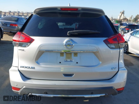 2019 Nissan Rogue SV with VIN JN8AT2MT9KW263622, listed as a IAAI auction lot 42021454 with 60,825 mi miles. Bid and sale history available at carsss.com. Image 16.