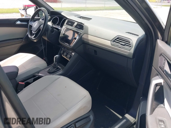 2018 Volkswagen Tiguan SEL with VIN 3VV3B7AX9JM178291, listed as a IAAI auction lot 42033485 with 65,641 mi miles and . Bid and sale history available at DreamBid. Image 5.