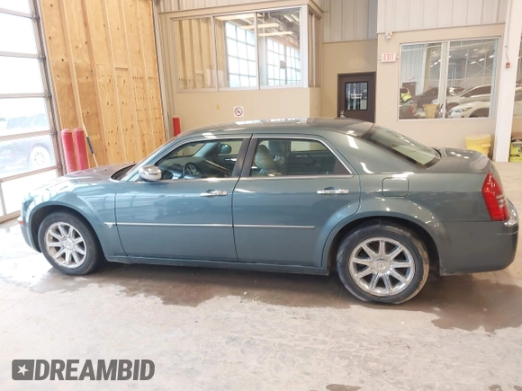 2005 Chrysler 300 with VIN 2C3JA63H95H111269, listed as a IAAI auction lot 41717805 with 102,740 mi miles. Bid and sale history available at carsss.com. Image 14.