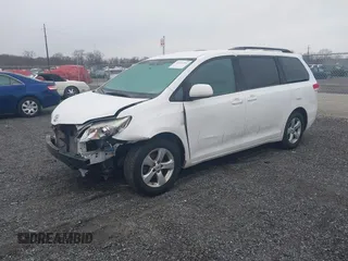 2012 Toyota Sienna LE AAS с VIN 5TDKK3DC3CS222218, выставлен на аукционе IAAI как лот 41535304 с пробегом 219 772 миль миль и . История ставок и продаж доступна на DreamBid. Изображение 17.