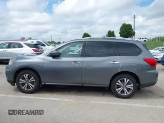 2019 Nissan Pathfinder SL with VIN 5N1DR2MM3KC585069, listed as a IAAI auction lot 42514845 with 60,910 mi miles and . Bid and sale history available at DreamBid. Image 14.