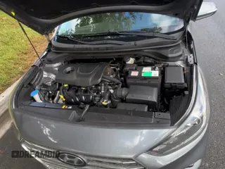 2019 Hyundai Accent Limited z VIN 3KPC34A30KE055174, wystawiony jako Copart lot #86896155 z przebiegiem 82 606 mil mil oraz Czysty tytuł • Clean title. Historia ofert i sprzedaży dostępna na DreamBid. Obrazek 11.