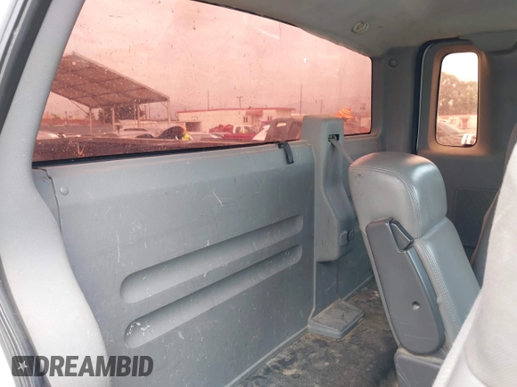 2005 Ford F-150 XL with VIN 1FTRF12WX5NB13462, listed as a IAAI auction lot 42415840 with 216,932 mi miles and . Bid and sale history available at DreamBid. Image 8.