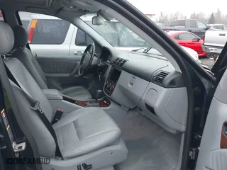 2002 Mercedes-Benz M-Class with VIN 4JGAB54E72A296354, listed as a IAAI auction lot 41277897 with 101,842 mi miles. Bid and sale history available at carsss.com. Image 5.