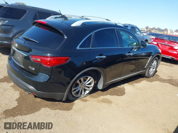 2010 Infiniti FX35 with VIN JN8AS1MU1AM800886, listed as a IAAI auction lot 41511299 with 151,381 mi miles. Bid and sale history available at carsss.com. Image 4.