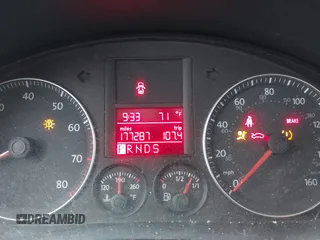 2009 Volkswagen Jetta SE with VIN 3VWRZ71K99M121820, listed as a IAAI auction lot 42458066 with 177,287 mi miles and . Bid and sale history available at DreamBid. Image 16.