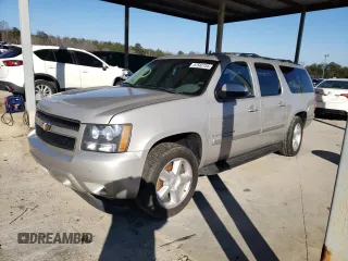 2008 Chevrolet Suburban 3LT z VIN 1GNFC16J68J197700, wystawiony jako Copart lot #87582755 z przebiegiem 185 631 mil mil oraz Szkoda całkowita • Salvage title. Historia ofert i sprzedaży dostępna na DreamBid. Obrazek 1.
