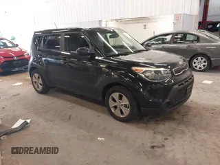 2014 Kia Soul with VIN KNDJN2A28E7110441, listed as a IAAI auction lot 41870022 with 146,981 mi miles. Bid and sale history available at carsss.com. Image 1.