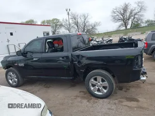 2016 Ram 1500 Big Horn z VIN 3C6RR7LT4GG384177, wystawiony jako IAAI lot #42076327 z przebiegiem 97 572 mil mil oraz . Historia ofert i sprzedaży dostępna na DreamBid. Obrazek 15.