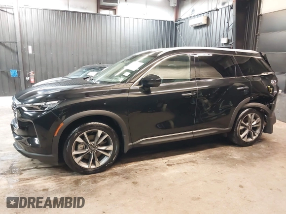 2025 Infiniti QX60 Luxe with VIN 5N1AL1FS8SC347471, listed as a IAAI auction lot 42505447 with 2,706 mi miles and . Bid and sale history available at DreamBid. Image 15.