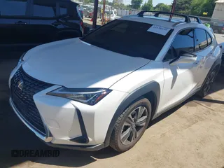 2020 Lexus UX 250h z VIN JTHP9JBH8L2033378, wystawiony jako IAAI lot #42238559 z przebiegiem 49 150 mil mil oraz . Historia ofert i sprzedaży dostępna na DreamBid. Obrazek 2.