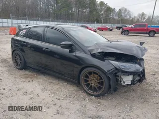 2013 Ford Focus SE with VIN 1FADP3K21DL121580, listed as a IAAI auction lot 41727813 with 171,352 mi miles. Bid and sale history available at carsss.com. Image 1.
