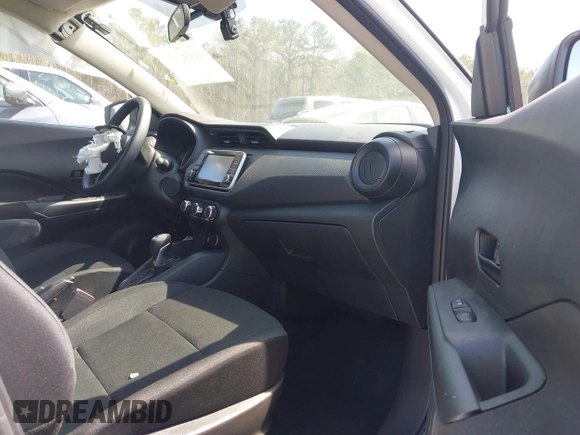 2024 Nissan Kicks S with VIN 3N1CP5BV8RL534588, listed as a IAAI auction lot 41832330 with 8,811 mi miles and . Bid and sale history available at carsss.com. Image 5.