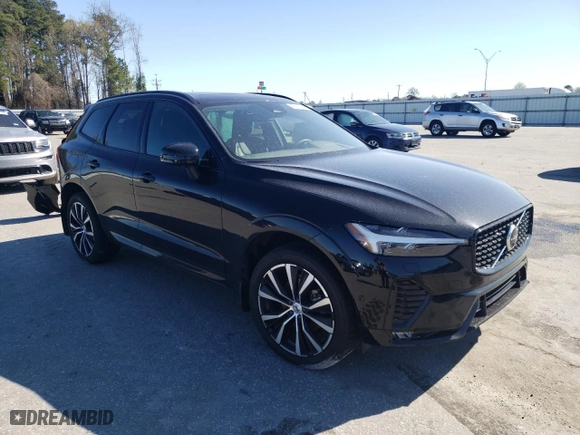 2024 Volvo XC60 Plus Dark Theme with VIN YV4L12RL8R1725322, listed as a Copart auction lot 49316215 with 45,381 mi miles and Salvage Title. Bid and sale history available at carsss.com. Image 4.