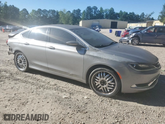 2015 Chrysler 200 Limited z VIN 1C3CCCAB8FN741695, wystawiony jako Copart lot #58062015 z przebiegiem Nie podano mil oraz Szkody całkowita. Historia ofert i sprzedaży dostępna na DreamBid. Obrazek 4.
