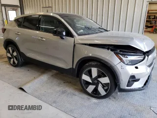 2023 Volvo C40 Recharge Pure Electric Plus with VIN YV4ED3GL2P2065715, listed as a Copart auction lot 37765054 with 4,698 mi miles. Bid and sale history available at carsss.com. Image 4.