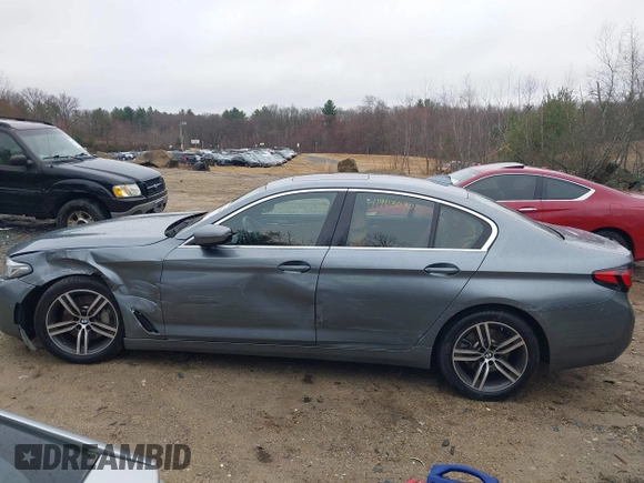2021 BMW 5 Series 530i xDrive with VIN WBA13BJ05MWX32274, listed as a IAAI auction lot 41903090 with 43,729 mi miles and . Bid and sale history available at DreamBid. Image 14.