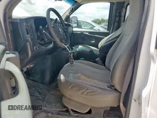 2014 Chevrolet Express Passenger LT с VIN 1GAZG1FGXE1106737, выставлен на аукционе Copart как лот 62956805 с пробегом 267 908 миль миль и Чистый • Clean title. История ставок и продаж доступна на DreamBid. Изображение 7.