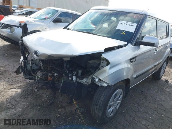2012 Kia Soul with VIN KNDJT2A59C7391470, listed as a IAAI auction lot 41593186 with 83,299 mi miles. Bid and sale history available at carsss.com. Image 2.