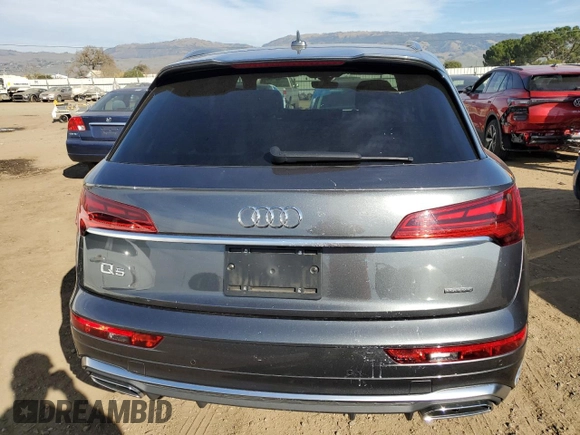 2021 Audi Q5 Premium Plus with VIN WA1E2AFY7M2100121, listed as a Copart auction lot 42444255 with 24,855 mi miles and Salvage Title. Bid and sale history available at carsss.com. Image 6.