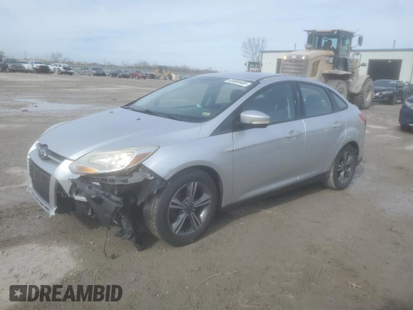 2014 Ford Focus SE with VIN 1FADP3F24EL264003, listed as a Copart auction lot 43800485 with 138,390 mi miles and Salvage Title. Bid and sale history available at DreamBid. Image 1.