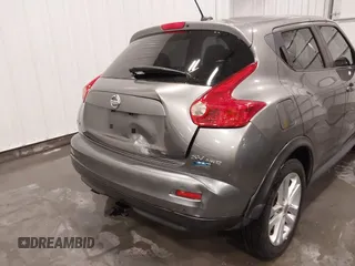 2013 Nissan Juke Nismo z VIN JN8AF5MVXDT225265, wystawiony jako IAAI lot #42347507 z przebiegiem 112 002 mil mil oraz . Historia ofert i sprzedaży dostępna na DreamBid. Obrazek 6.
