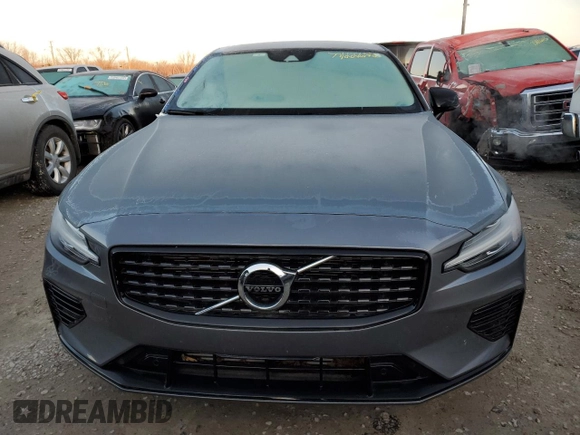 2021 Volvo S60 R-Design Expression with VIN 7JRBR0FZ9MG113397, listed as a Copart auction lot 73666652 with 12,594 mi miles. Bid and sale history available at carsss.com. Image 5.