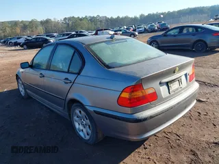 2004 BMW 3 Series 325i with VIN WBAEV33434KR33499, listed as a IAAI auction lot 41874981 with 216,828 mi miles. Bid and sale history available at carsss.com. Image 3.