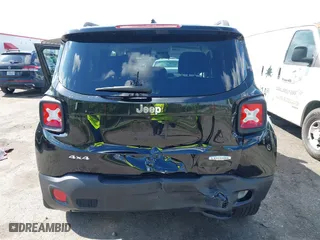 2017 Jeep Renegade Latitude with VIN ZACCJBBB4HPE90100, listed as a IAAI auction lot 41998252 with 84,443 mi miles. Bid and sale history available at carsss.com. Image 16.
