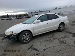 2000 Acura TL with VIN 19UUA5672YA030186, listed as a Copart auction lot 46127525 with 221,132 mi miles and Salvage Title. Bid and sale history available at carsss.com. Image 1.