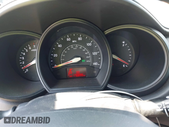 2013 Kia Rio SX z VIN KNADN5A39D6208807, wystawiony jako IAAI lot #42392747 z przebiegiem 170 895 mil mil oraz . Historia ofert i sprzedaży dostępna na DreamBid. Obrazek 7.