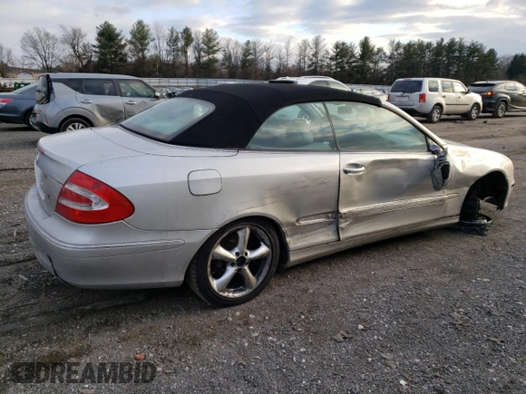 2005 Mercedes-Benz CLK 320 with VIN WDBTK65J35F121250, listed as a Copart auction lot 58970595 with 109,162 mi miles and Non repairable. Bid and sale history available at DreamBid. Image 3.