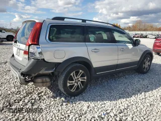 2015 Volvo XC70 T5 Drive-E Premier with VIN YV440MBK4F1220667, listed as a Copart auction lot 77652844 with 173,704 mi miles and Clean Title. Bid and sale history available at DreamBid. Image 3.