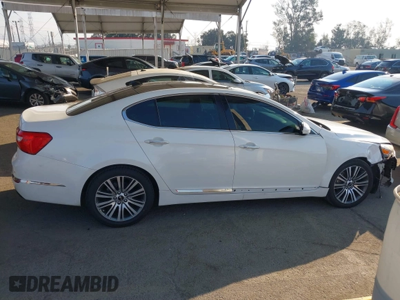 2014 Kia Cadenza Premium with VIN KNALN4D79E5157353, listed as a IAAI auction lot 41291153 with 141,049 mi miles. Bid and sale history available at carsss.com. Image 14.