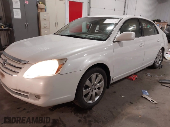 2007 Toyota Avalon XL with VIN 4T1BK36B67U172044, listed as a IAAI auction lot 41893311 with 111,112 mi miles. Bid and sale history available at carsss.com. Image 2.