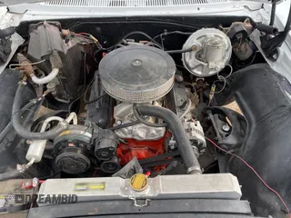 1966 Chevrolet Impala z VIN 164376R130769, wystawiony jako Copart lot #56249945 z przebiegiem 26 996 mil mil oraz Czysty tytuł • Clean title. Historia ofert i sprzedaży dostępna na DreamBid. Obrazek 7.