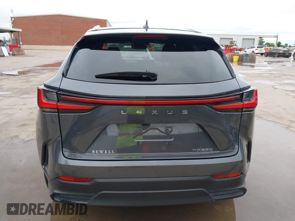 2024 Lexus NX 250 Premium z VIN 2T2GDCAZ7RC015465, wystawiony jako IAAI lot #42171196 z przebiegiem 14 322 mil mil oraz . Historia ofert i sprzedaży dostępna na DreamBid. Obrazek 17.