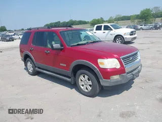 2006 Ford Explorer XLT z VIN 1FMEU73E16UB63148, wystawiony jako IAAI lot #42468705 z przebiegiem 165 173 mil mil oraz . Historia ofert i sprzedaży dostępna na DreamBid. Obrazek 1.