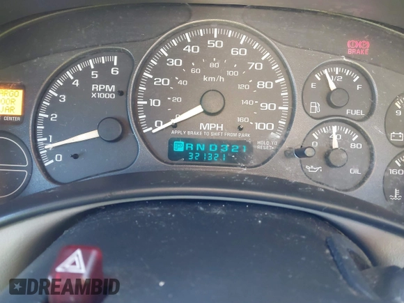 2002 Chevrolet Suburban LT with VIN 3GNFK16Z52G264577, listed as a IAAI auction lot 41881062 with 321,321 mi miles. Bid and sale history available at carsss.com. Image 7.