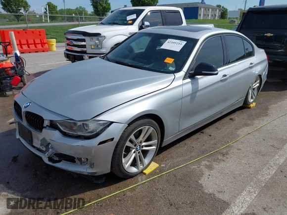 2014 BMW 3 Series 328i xDrive with VIN WBA3B5C51EP543588, listed as a IAAI auction lot 42105211 with 117,717 mi miles and . Bid and sale history available at DreamBid. Image 18.