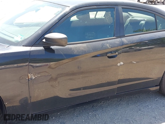 2015 Dodge Charger SE with VIN 2C3CDXBG9FH790573, listed as a IAAI auction lot 42142908 with 195,182 mi miles and . Bid and sale history available at carsss.com. Image 6.