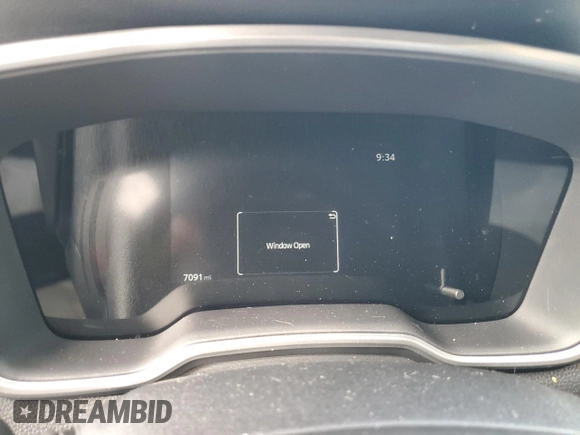 2024 Toyota Corolla Cross XLE with VIN 7MUEAABG2RV108218, listed as a Copart auction lot 54433915 with 7,091 mi miles and Salvage title. Bid and sale history available at DreamBid. Image 9.
