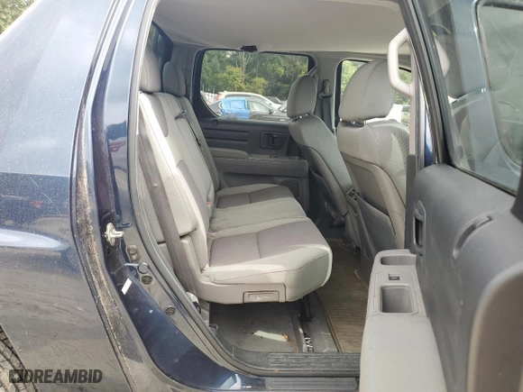 2009 Honda Ridgeline RTS with VIN 5FPYK16479B108229, listed as a Copart auction lot 71458044 with 233,104 mi miles and Clean Title. Bid and sale history available at carsss.com. Image 10.