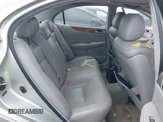 2005 Lexus ES 350 with VIN JTHBA30G855112252, listed as a IAAI auction lot 42038835 with 194,568 mi miles and . Bid and sale history available at carsss.com. Image 8.
