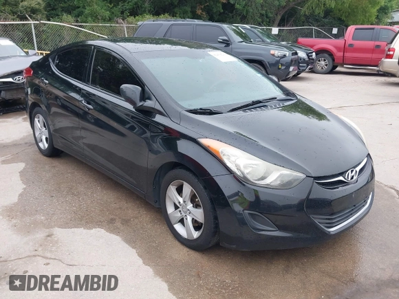 2013 Hyundai Elantra GLS z VIN 5NPDH4AE2DH309635, wystawiony jako IAAI lot #42439219 z przebiegiem 263 297 mil mil oraz . Historia ofert i sprzedaży dostępna na DreamBid. Obrazek 1.