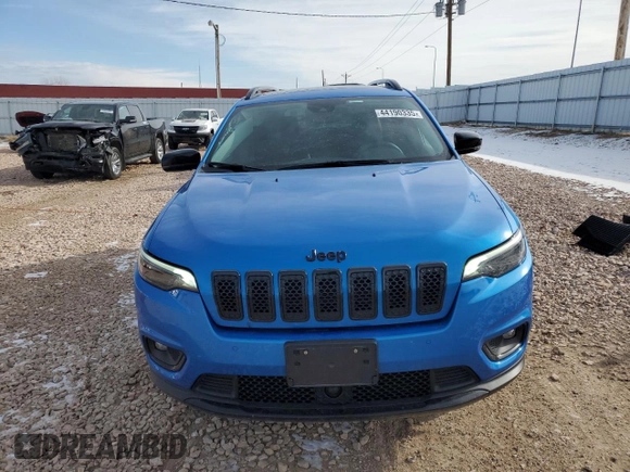 2023 Jeep Cherokee Altitude Lux with VIN 1C4PJMMB8PD104673, listed as a Copart auction lot 44190335 with 26,617 mi miles and Salvage Title. Bid and sale history available at carsss.com. Image 5.