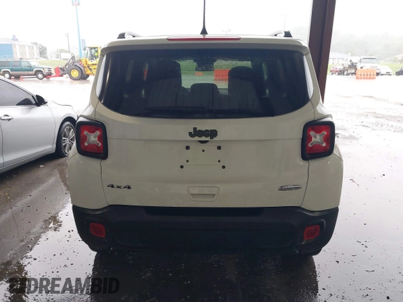 2020 Jeep Renegade Latitude with VIN ZACNJBBB4LPL00858, listed as a IAAI auction lot 39799564 with 96,002 mi miles. Bid and sale history available at carsss.com. Image 16.