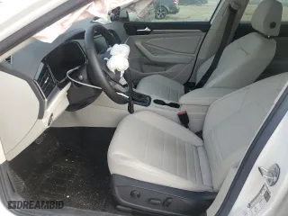 2024 Volkswagen Jetta SE with VIN 3VW7M7BU0RM067829, listed as a Copart auction lot 46427415 with 2,137 mi miles and Salvage Title. Bid and sale history available at carsss.com. Image 7.